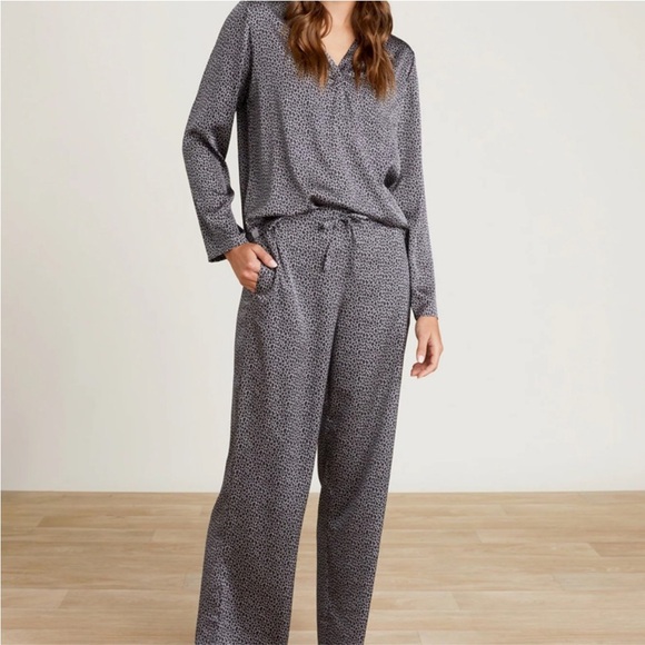 Barefoot Dreams Other - SzL Barefoot Dreams Satin Pajama Pants